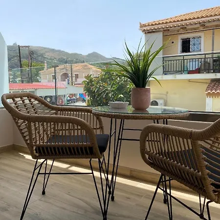 Roula Kotsonis Superior 3* أرغاسي