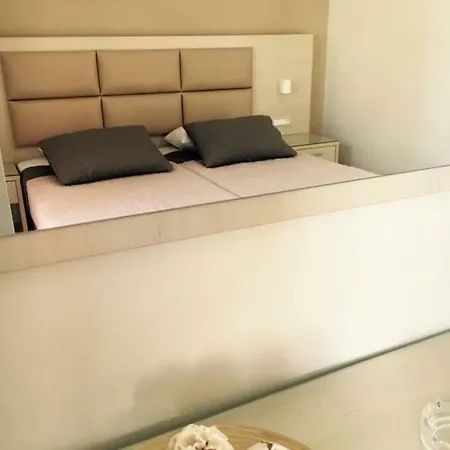 Roula Kotsonis Superior Aparthotel Argassi