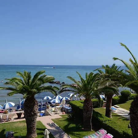 Roula Kotsonis Superior