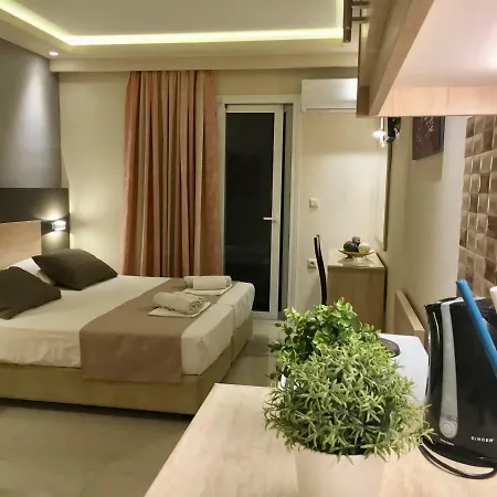 Roula Kotsonis Superior 3*