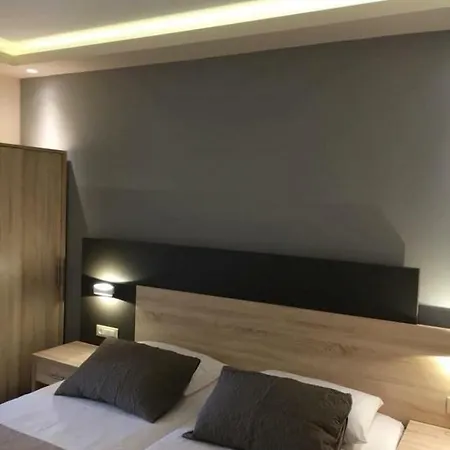 Roula Kotsonis Superior 3*